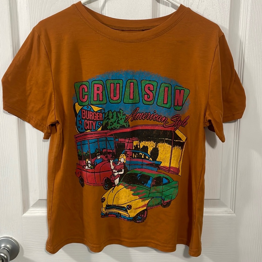 Graphic tee